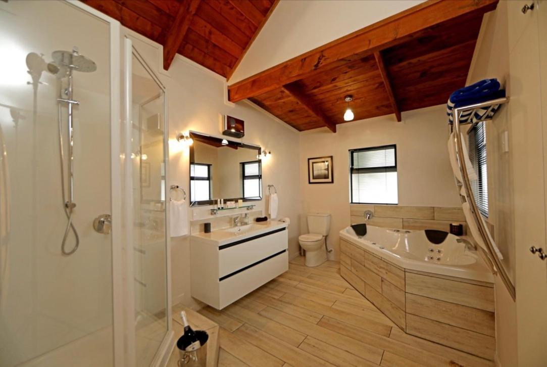 Coromandel Central Cottage Luxury W Spa 외부 사진